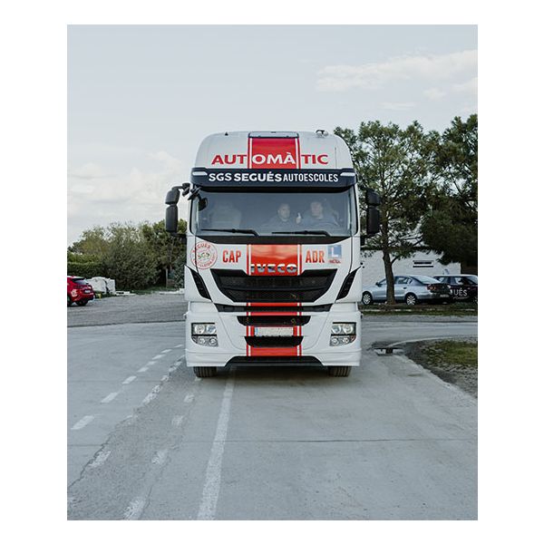 Autoescola a Lleida, carnet de camió, permís ce, tráiler, preus Autoescola,  pràctiques carnet de camió, preus pràctica tràiler, autoescola segues, foc lleida, dgt, recuperació de punts, renovació carnet de conduir, pack low cost carnet de camió, permisos